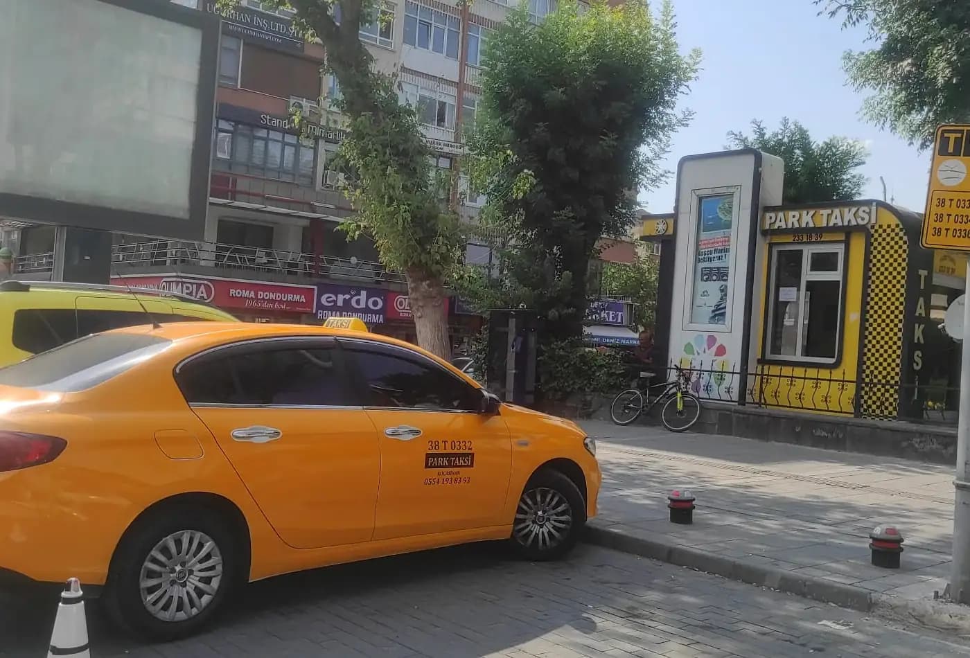 Park Taksi aracının hizmet detayını gösteren gerçek fotoğrafı
